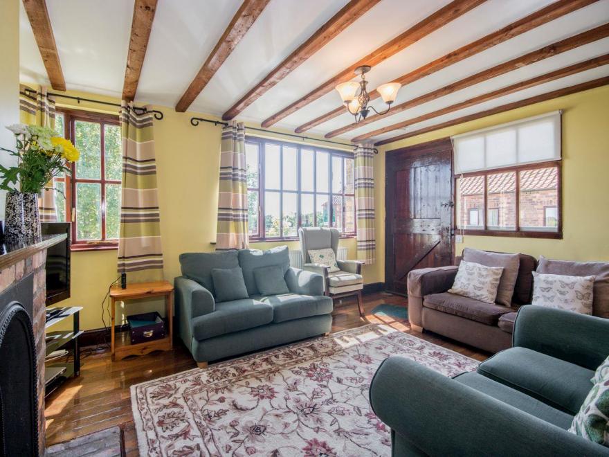 Lavender Cottage - E1495