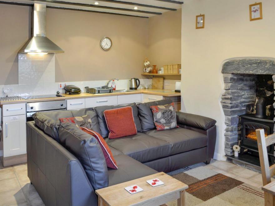 4 Tan Y Bryn Terrace