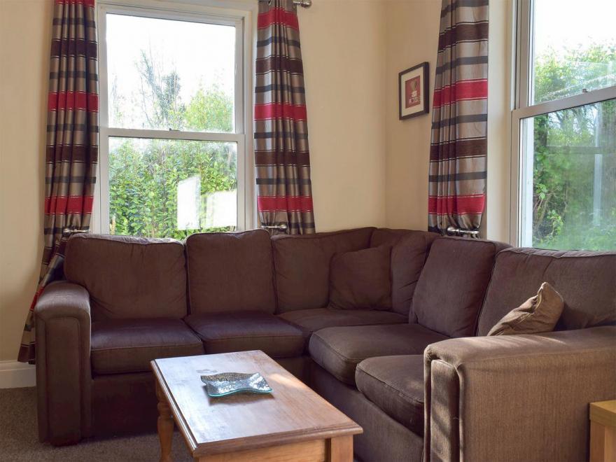 The Roses Cottage - W42499