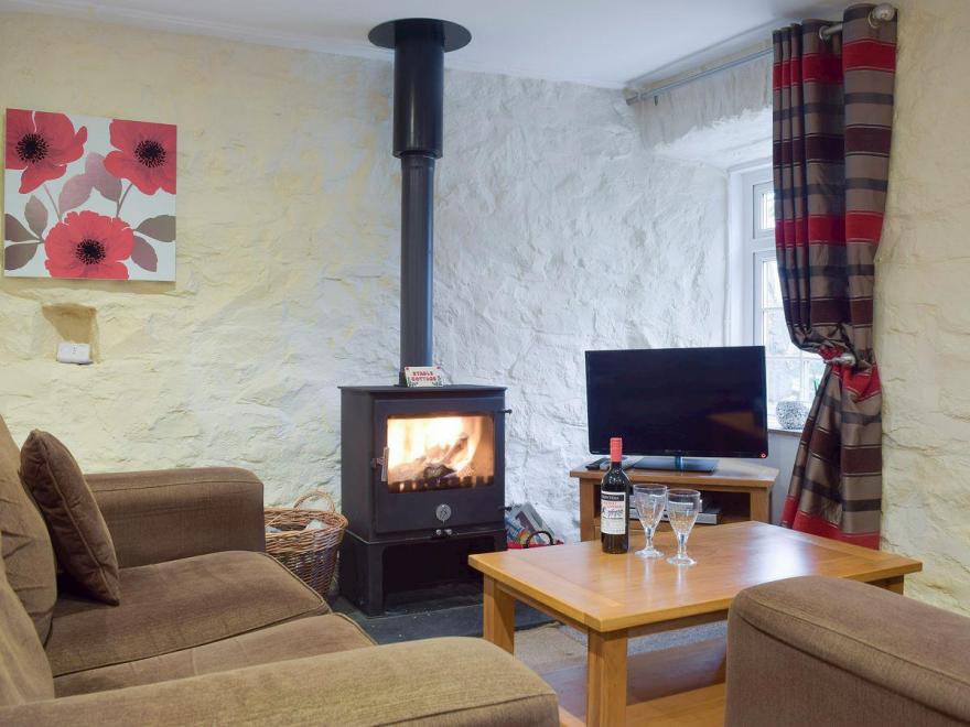 Stable Cottage - W42502