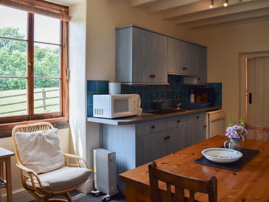 Gwesty Pili Pala - W42763