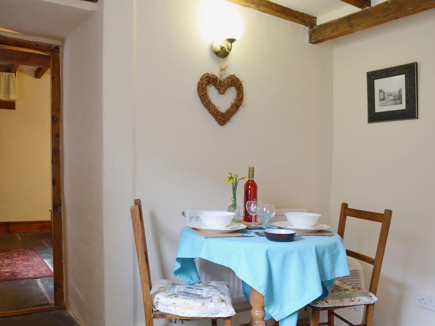 Honeysuckle Cottage Capel Bethesda