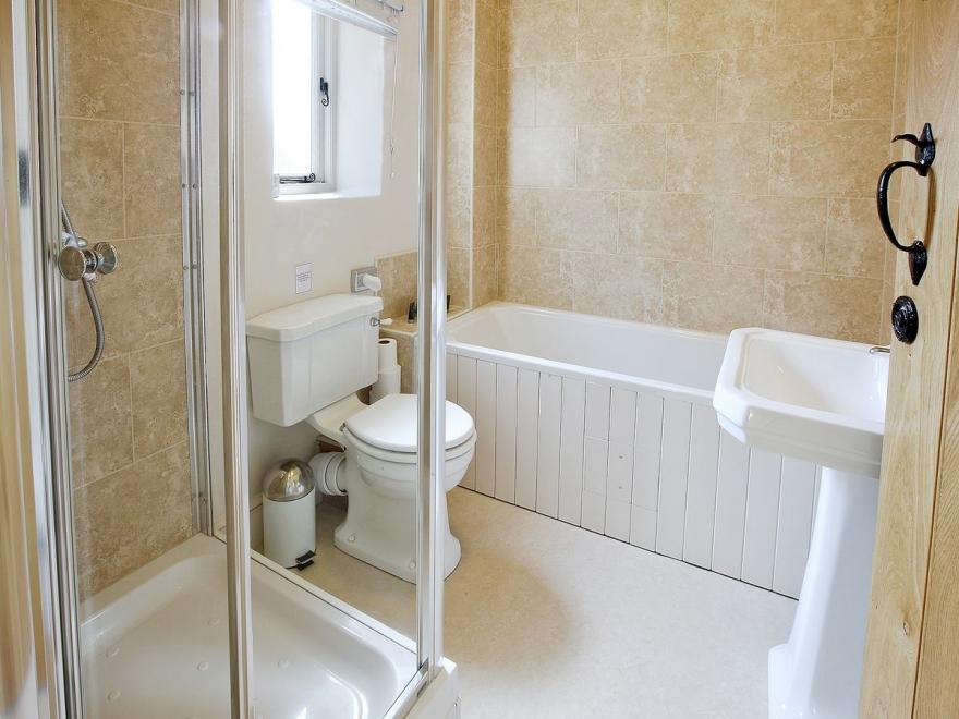 Harrowby Cottage-IXD