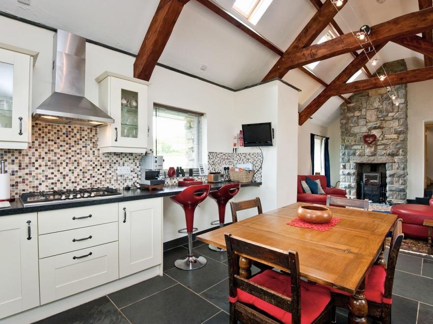 The Old Cow Shed - OK7