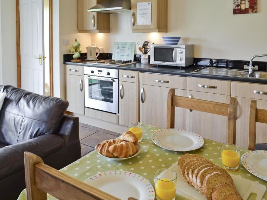 Swallows Cottage - 24285