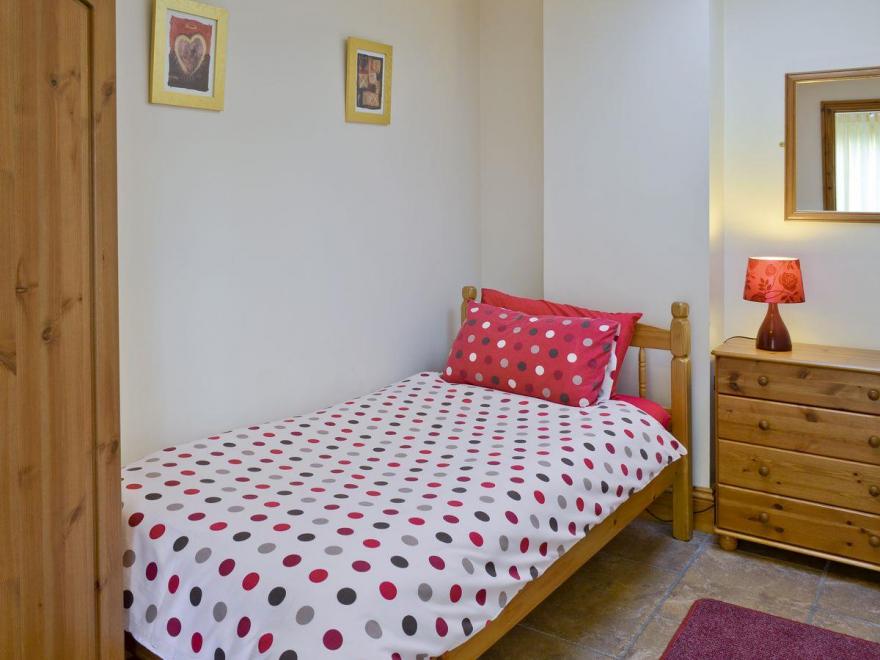 Swallows Cottage - 24285