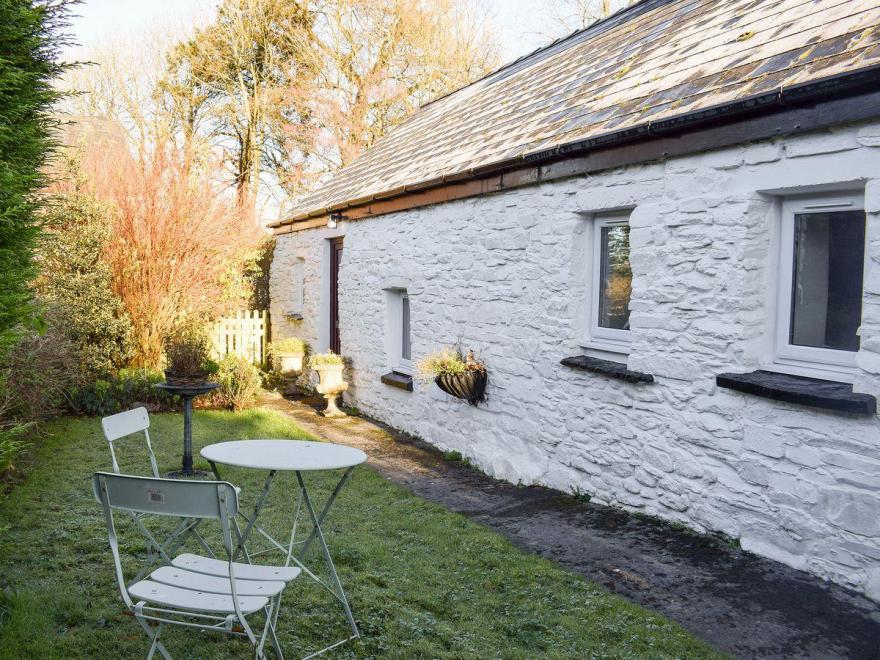 Pont Dulais Cottage
