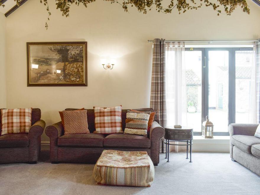 Buttercup Cottage - UK2459