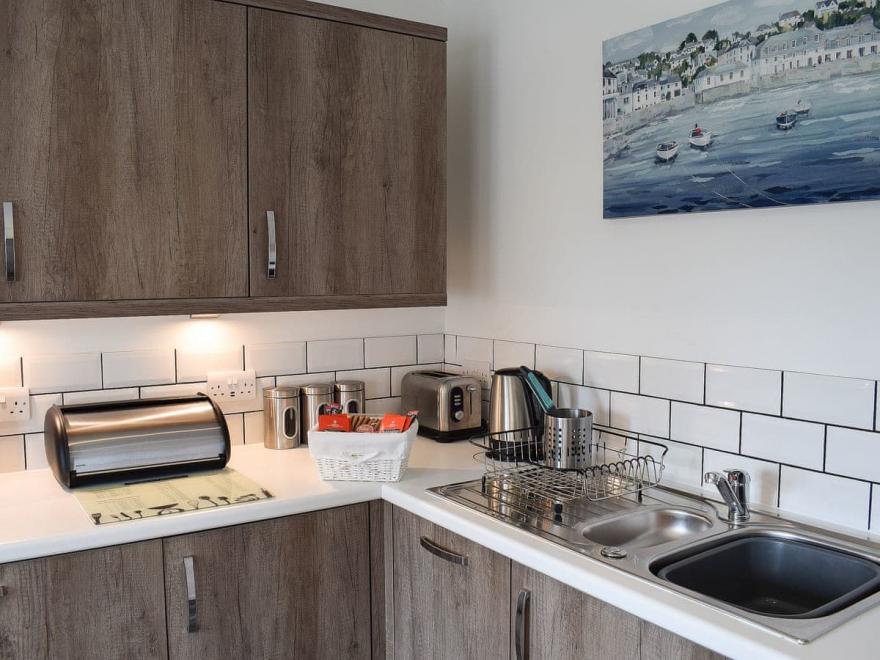 Captains House - UK2494