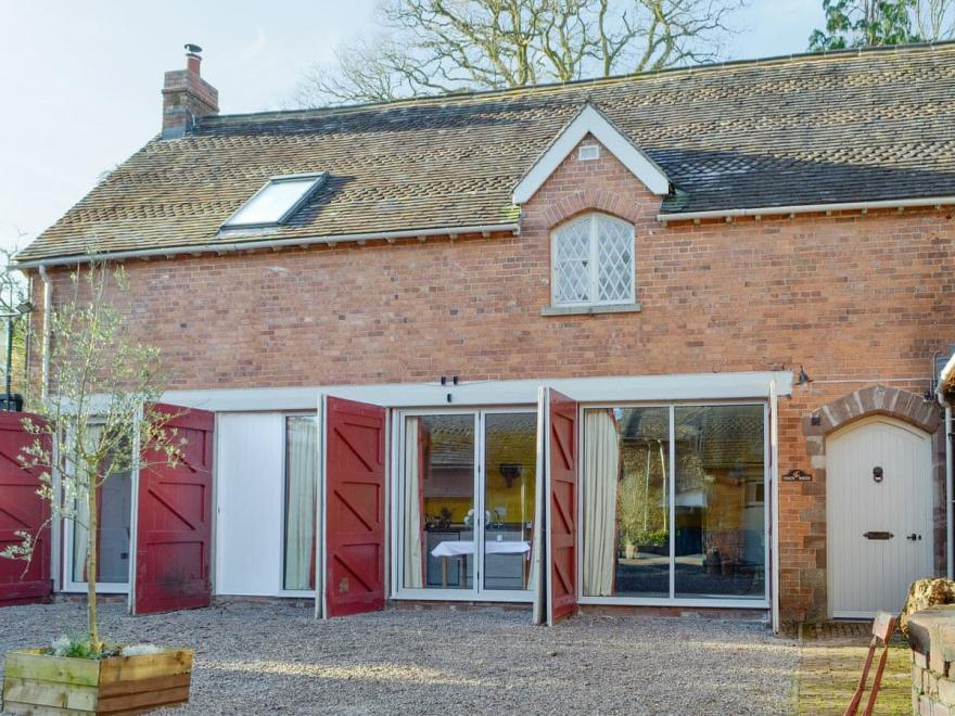 The Stables - UK10335