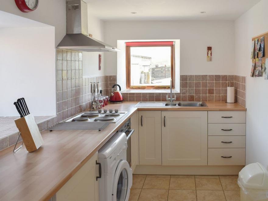 Curlew Cottage - UK2530