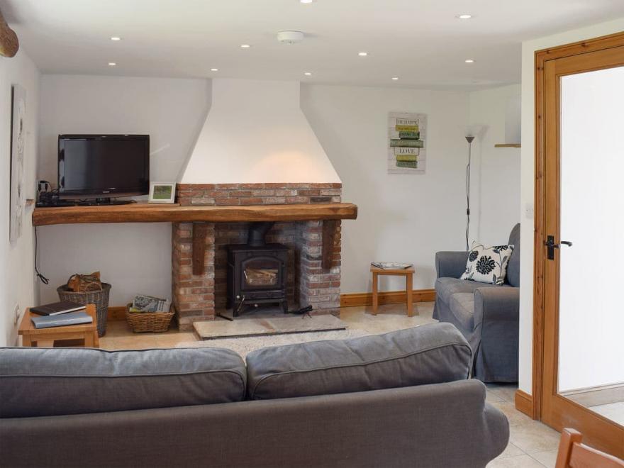 Lapwing Cottage - UK2531