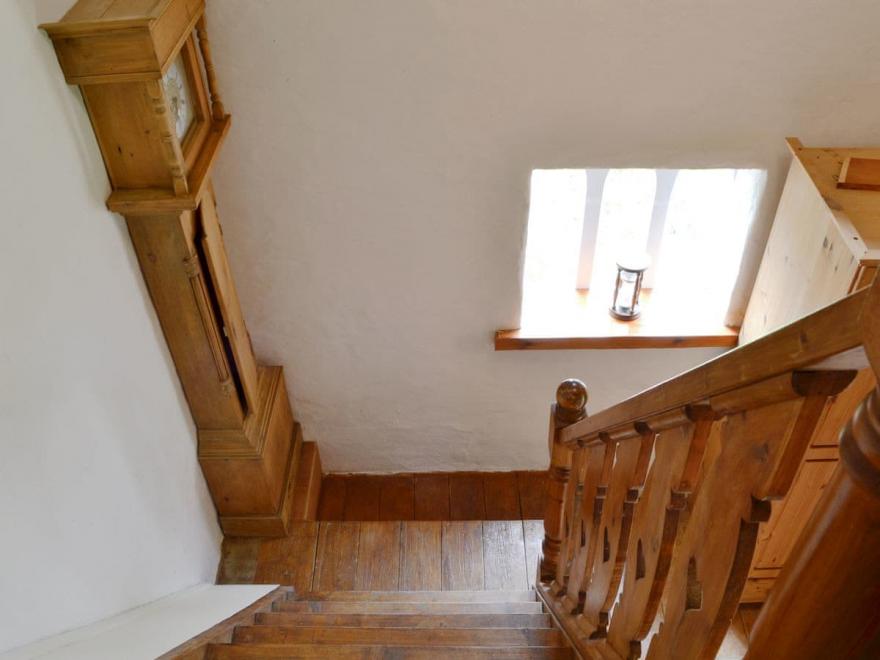 Snow Whites House - UK11479