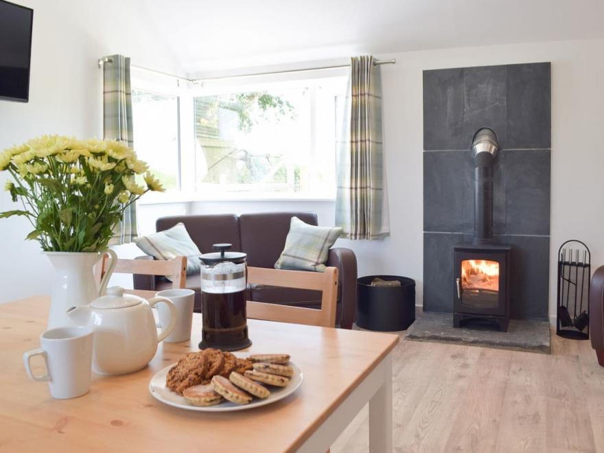 Dairy Cottage-UK11627