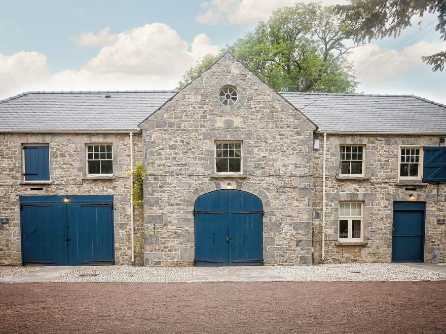 The Stalls - UK11889