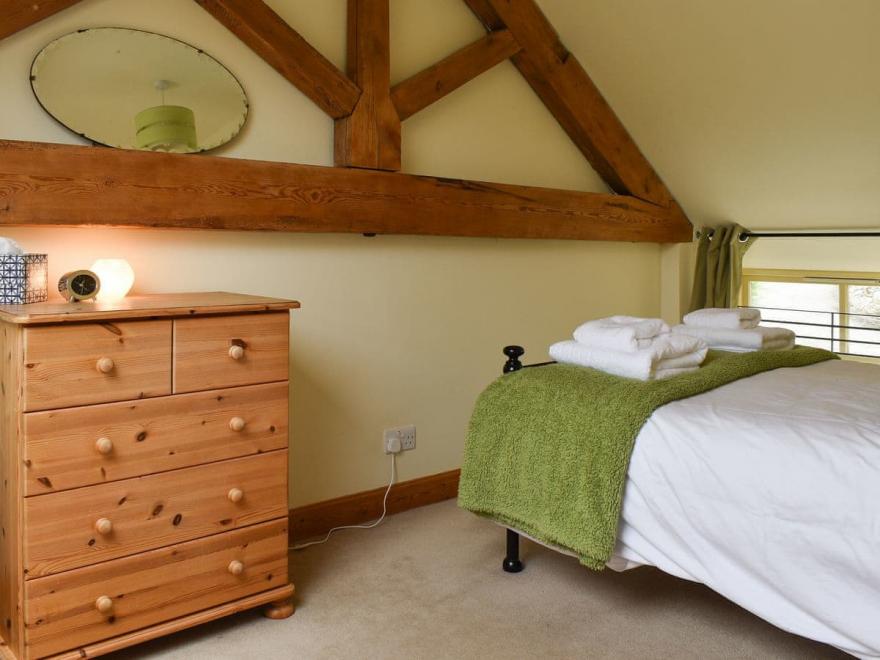 The Mistal - UK12149