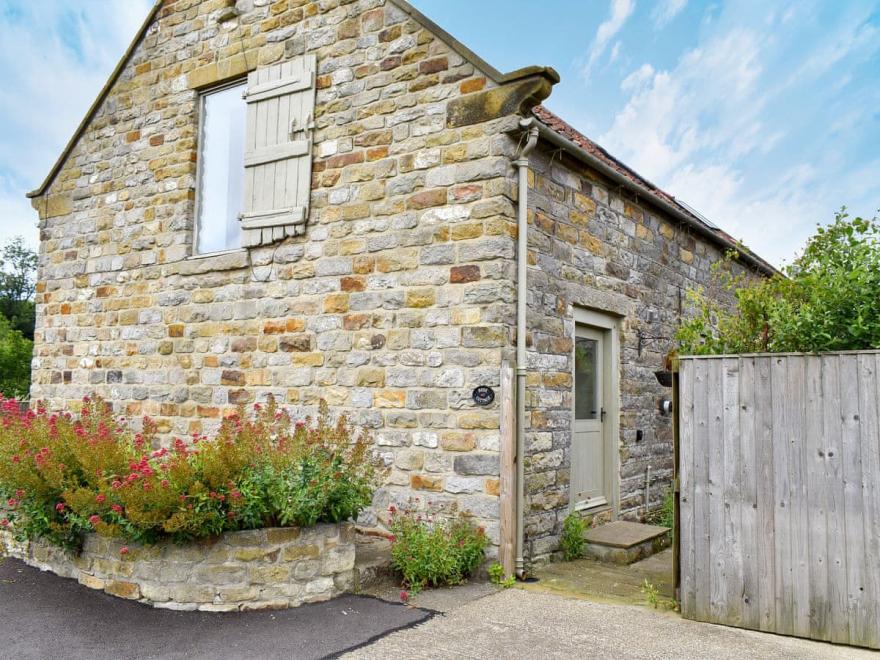 Rose Cottage - UK12147