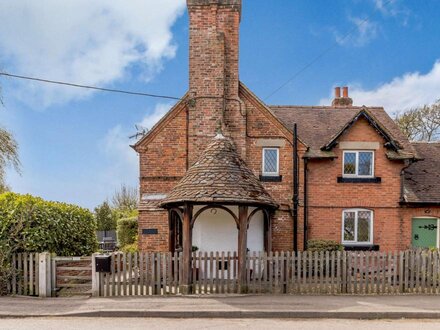 Cottage in Longford, Derbyshire