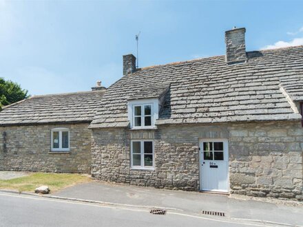 Cottage in Isle of Purbeck, Dorset