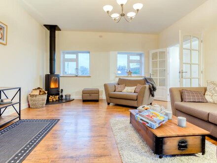 Bungalow in Parkham, North Devon