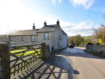 Cottage in Over Haddon, Derbyshire