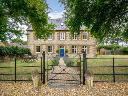 Cottage in Shipston on Stour, Warwickshire