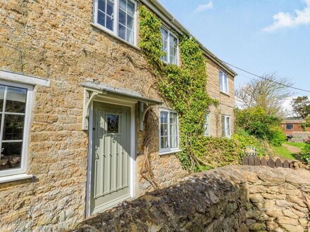 Cottage in Burton Bradstock, Dorset