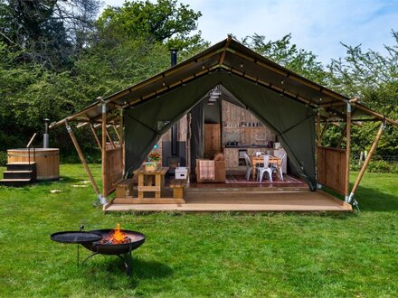 Log Cabin in Talybont-On-Usk, Mid Wales