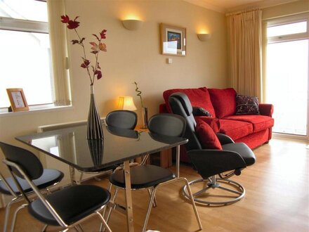 Apartment in Saundersfoot, West Wales