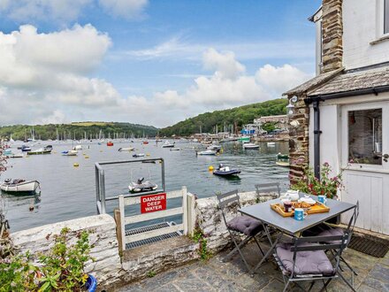 Apartment in Polruan, South Cornwall