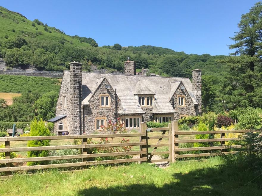 Cottage In Mid Wales