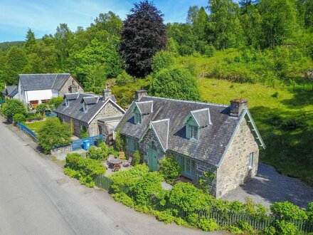 Cottage in Cannich, The Highlands