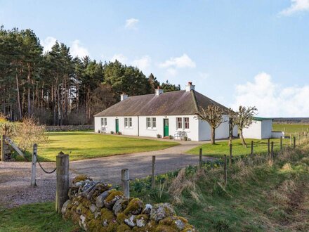 Cottage in Auldearn, The Highlands