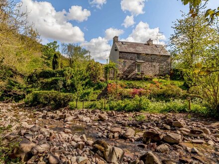 House in Talybont-on-Usk, Mid Wales