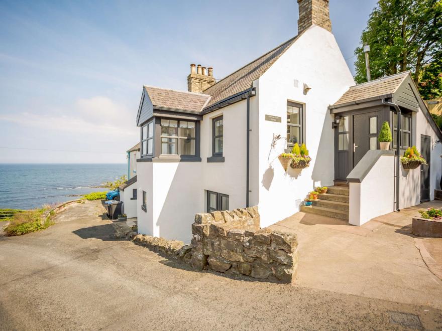 Cottage In Scottish Borders