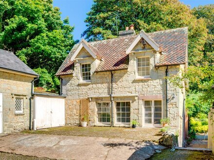 Cottage in Niton Undercliff, Isle of Wight