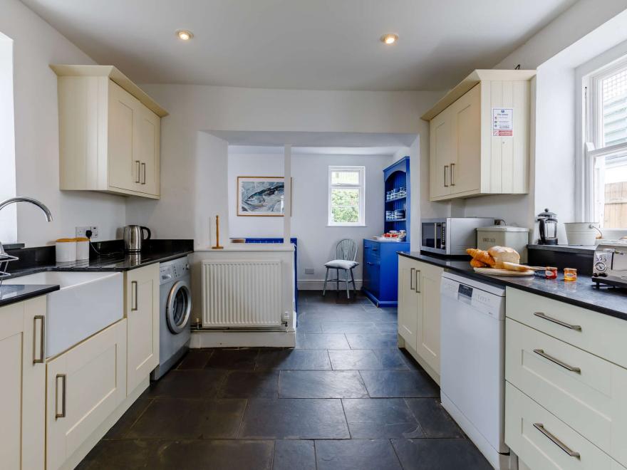 Cottage in Port Issac, North Cornwall