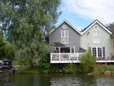 House in South Cerney, Gloucestershire