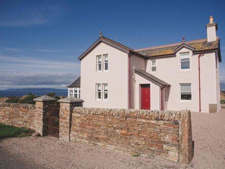 Cottage in John O Groats, The Highlands