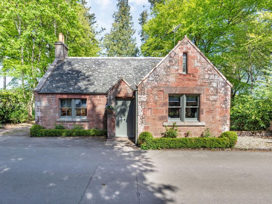 Cottage In Aberdeenshire