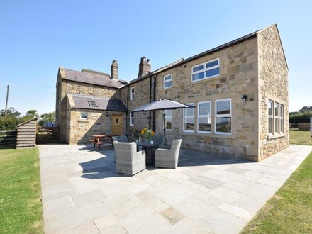 Cottage in Alnmouth, Northumberland