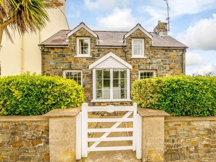 Cottage in Dinas Cross, West Wales