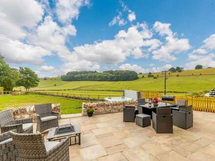 House in Alsop-En-Le-Dale, Derbyshire