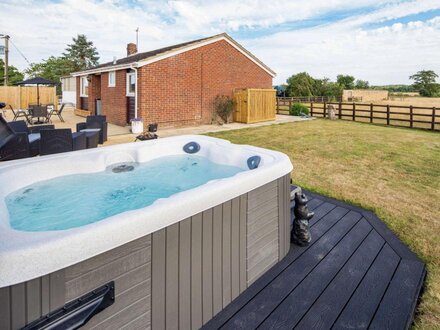 Log Cabin in Thame, Buckinghamshire