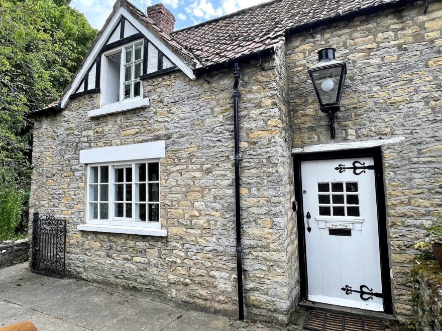 Cottage in Thornton-Le-Dale, North Yorkshire