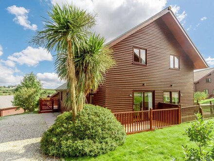 Log Cabin in Newquay, North Cornwall