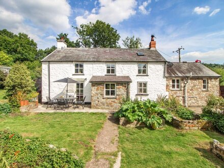 Cottage in Penycae, Mid Wales