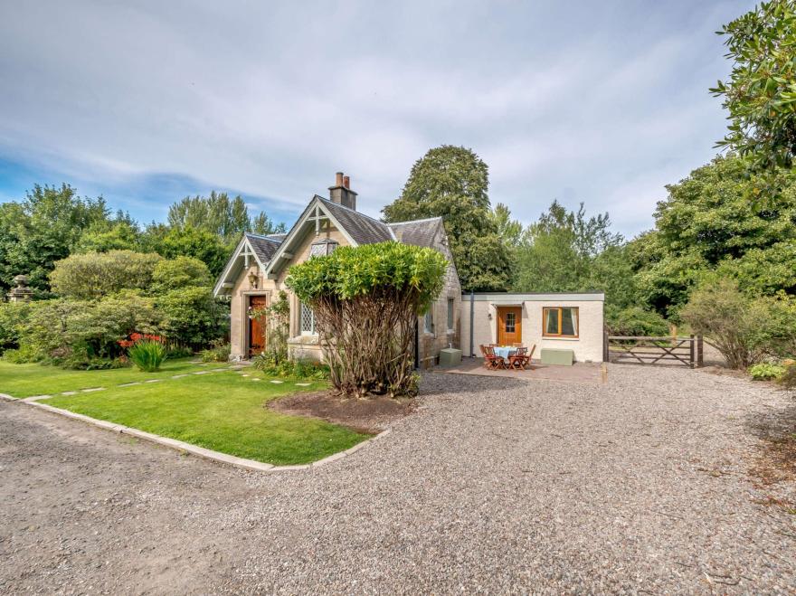 Cottage In Stirling And Clackmannanshire