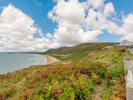 Cottage in Rhossilli, South Wales