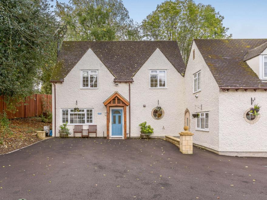 Cottage in Bourton-on-the-Water, Gloucestershire